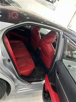 تۆیۆتا کامری